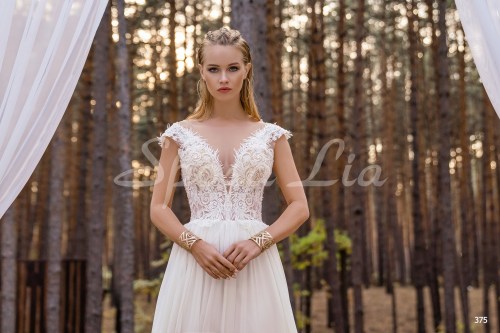 https://www.sposa-lia.com/images/stories/virtuemart/product/375       (2).jpg